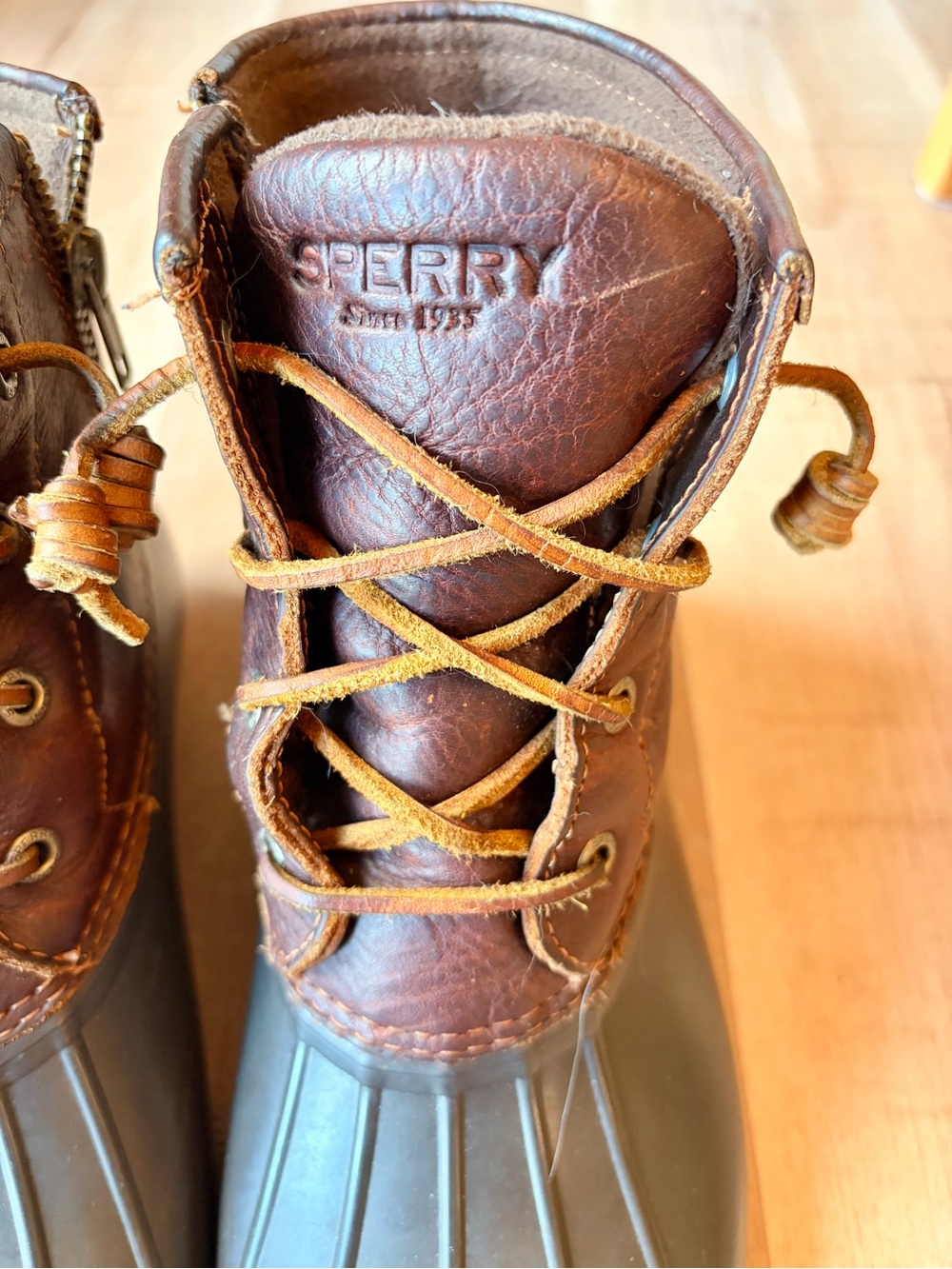 Sperry Women’s Brown Leather & Black Saltwater Duck Boots - Waterproof - Size 9 - Picture 4 of 11